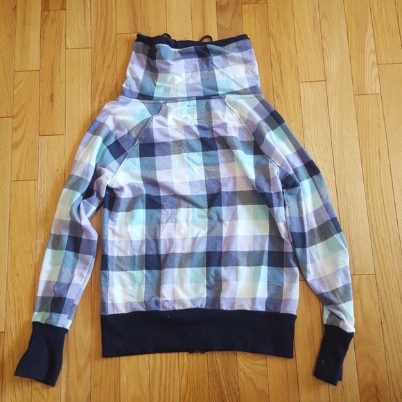 Plaid Sweater - XL - Picture 2 of 4